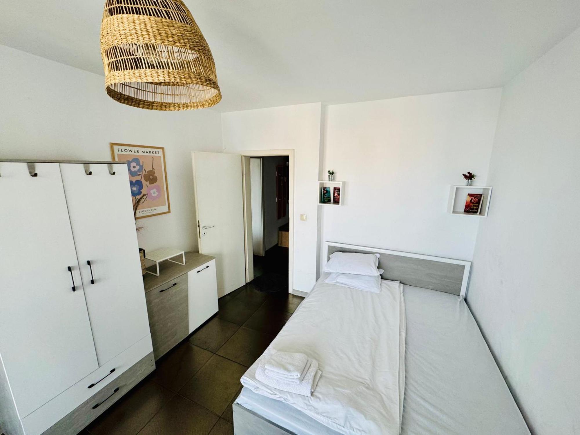 New Two Bedroom Apartment With Balcony Sofia Esterno foto